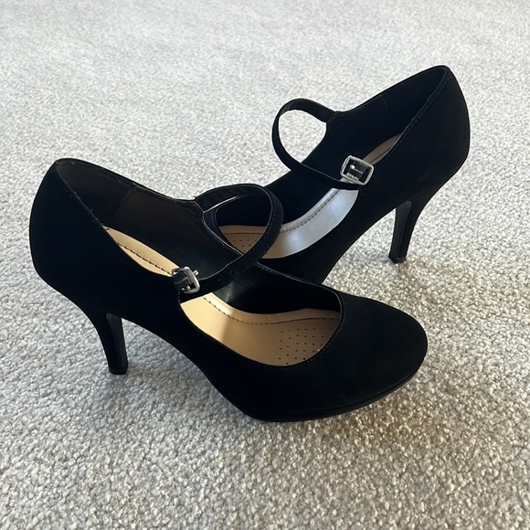 Y•Not? Heels - Picture 2 of 7